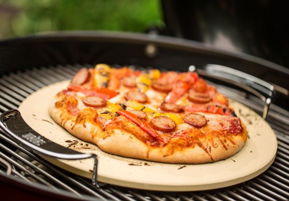 Pizzastein reinigen: So einfach geht’s! - grillstir.com