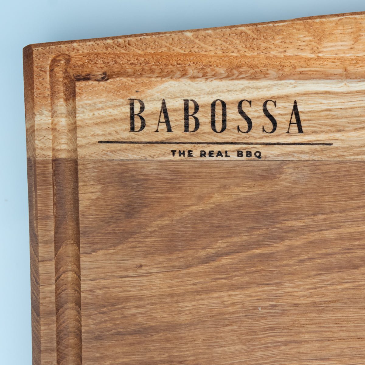 BABOSSA | Eichen Schneidebrett L | Naturkante | Saftrille | 44,5x35x4,5 cm - grillstir.comBABOSSA | Eichen Schneidebrett L | Naturkante | Saftrille | 44,5x35x4,5 cmHolzbrettBABOSSAgrillstir.com