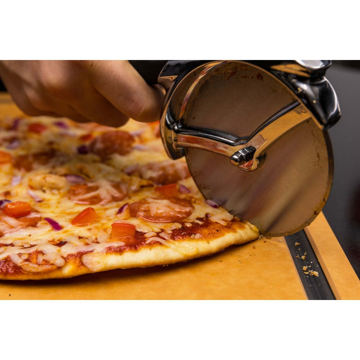 Broil King Pizzaroller - grillstir.comBroil King PizzarollerBroil Kinggrillstir.combk698100062703698106