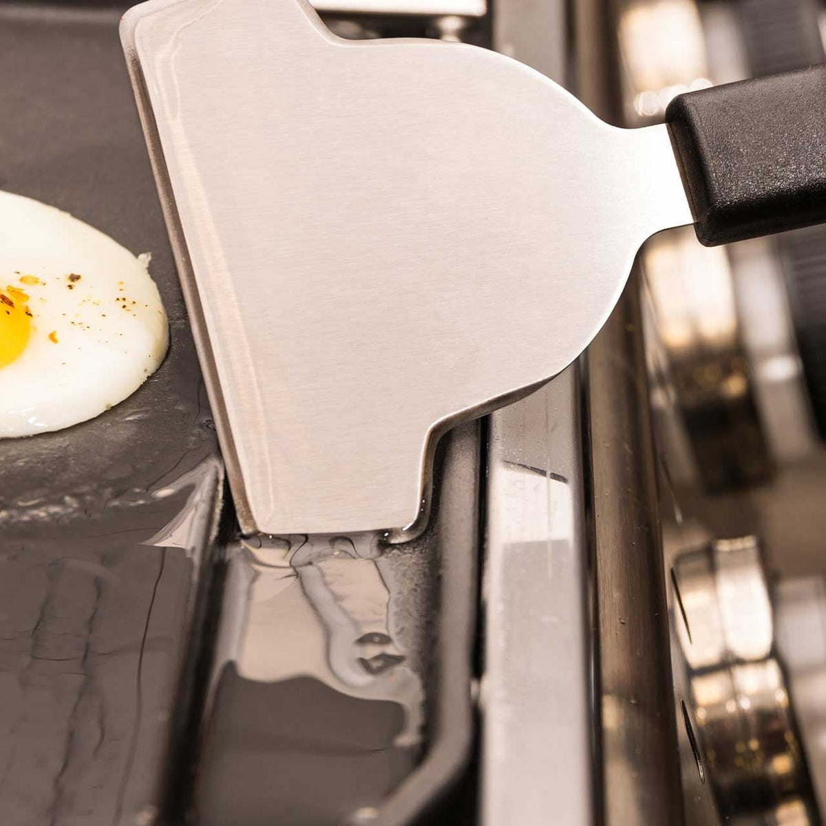 Broil King Plancha Schaber - grillstir.comBroil King Plancha SchaberBroil Kinggrillstir.com640390062703640396
