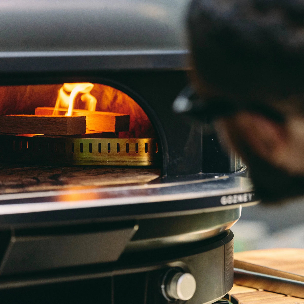 Gozney Dome Gen 2.0 Dual Fuel Pizzaofen - Off Black - grillstir.comGozney Dome Gen 2.0 Dual Fuel Pizzaofen - Off BlackPizzaofenGozneygrillstir.com