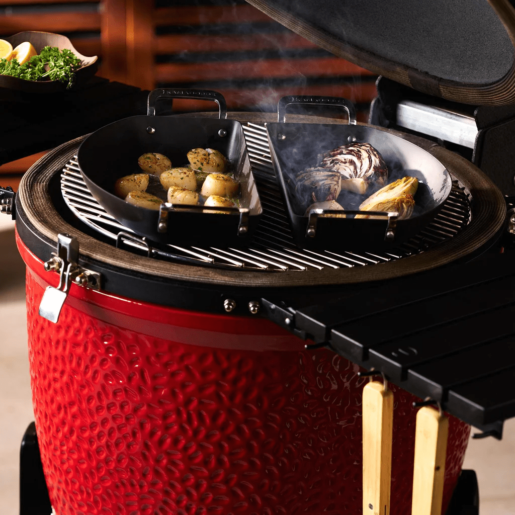 KamadoJoe Halbmond Pfannen Set - grillstir.comKamadoJoe Halbmond Pfannen SetGrillzubehörKamado Joegrillstir.com