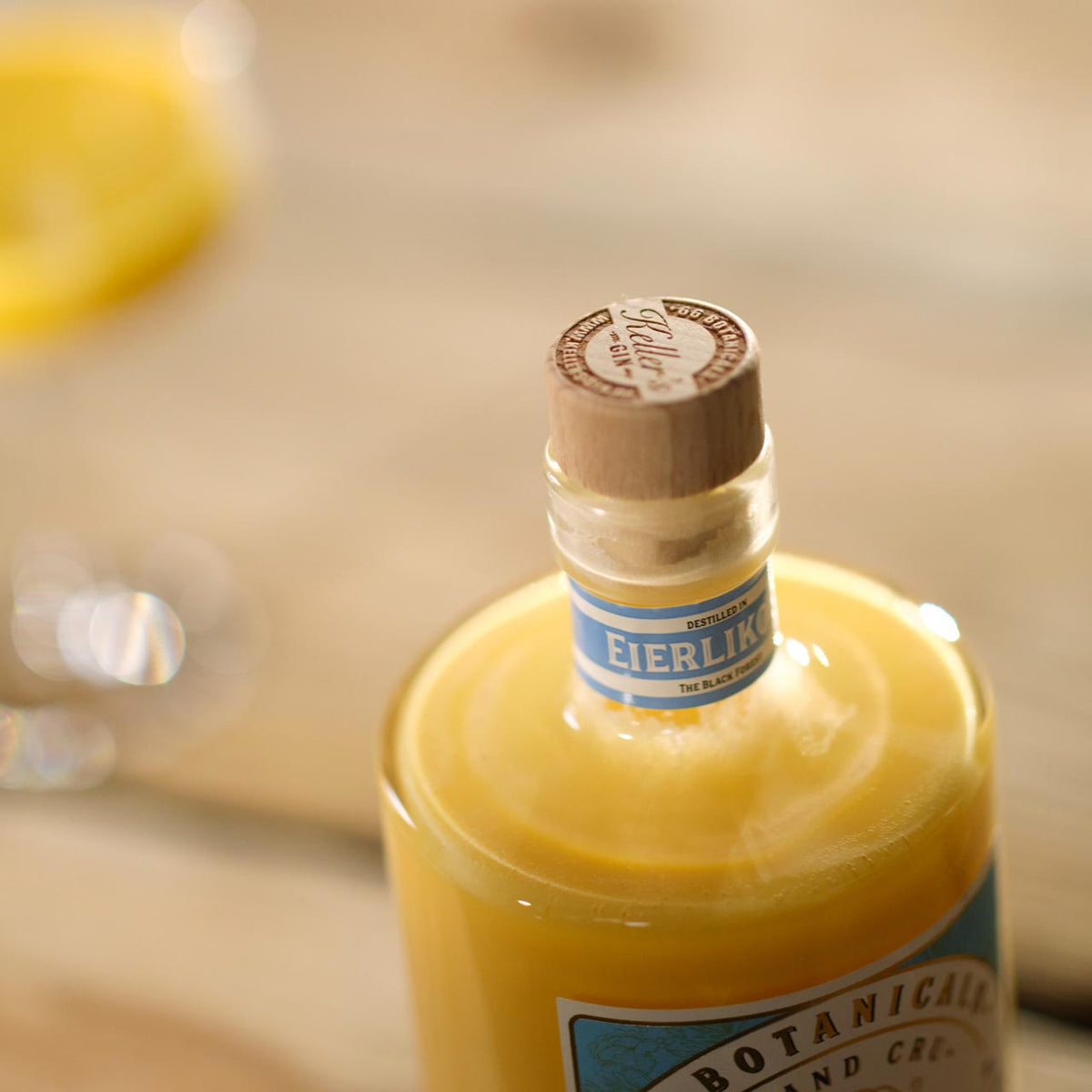 Keller´s Gin Eierlikör 0,5 Liter - grillstir.comKeller´s Gin Eierlikör 0,5 LiterKellergrillstir.com4002014260647390179