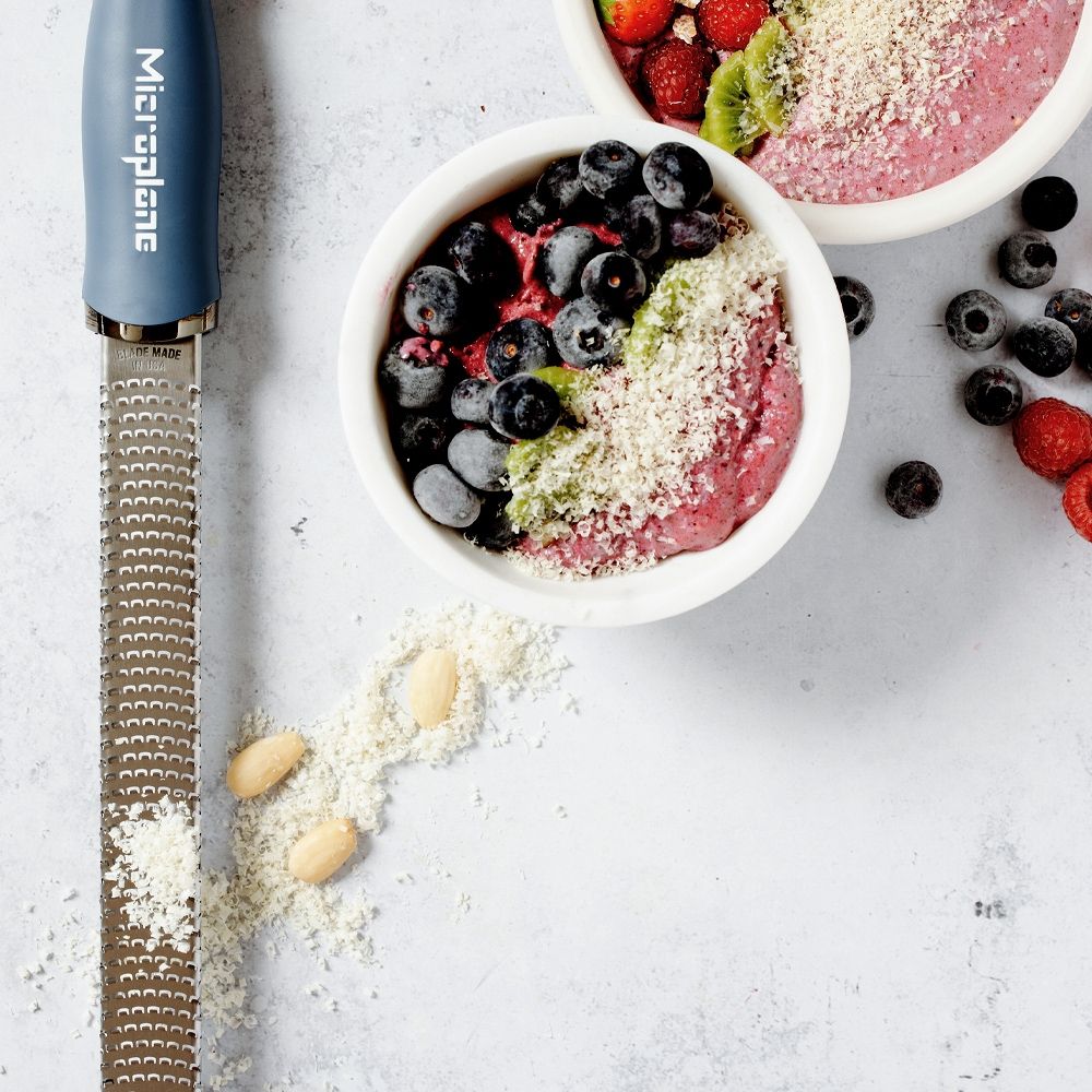 Microplane Premium Zester - Reibe, Denim Blue - grillstir.comMicroplane Premium Zester - Reibe, Denim BlueMicroplanegrillstir.com46223