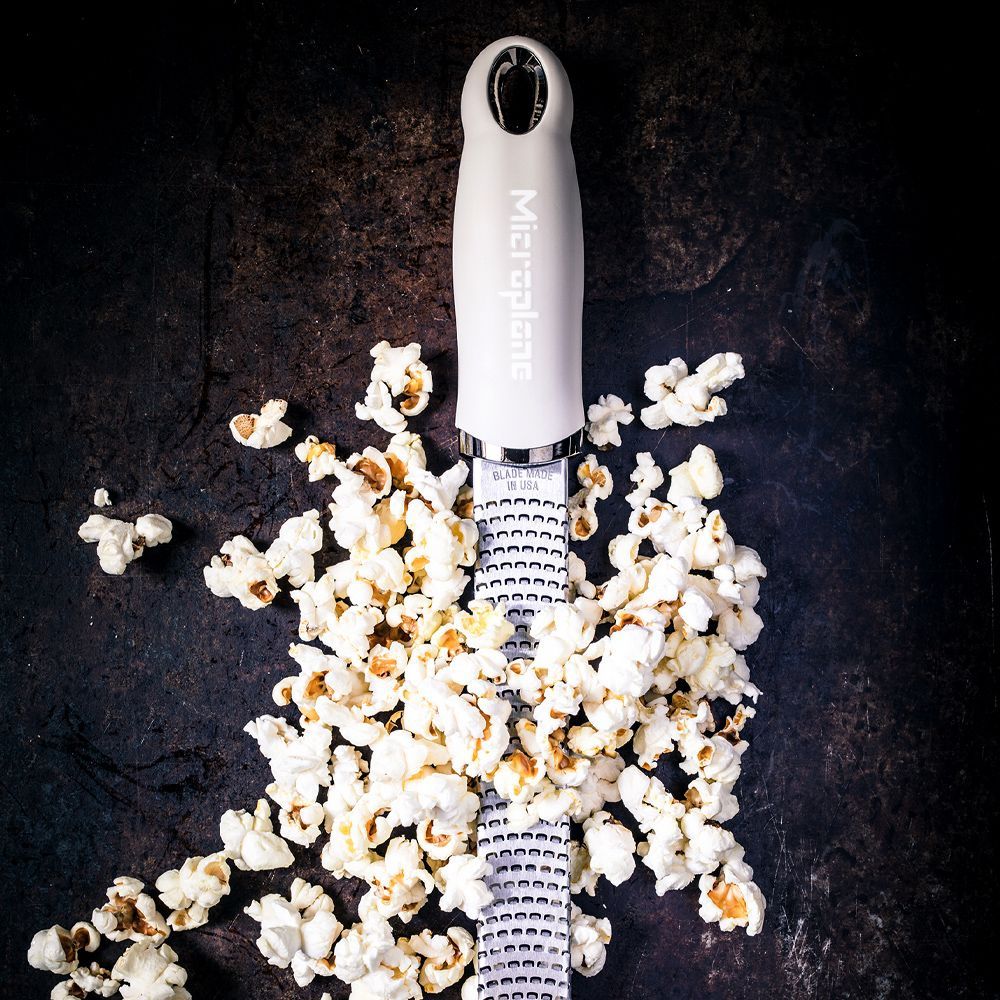 Microplane Premium Zester - Reibe, Kaschmir Beige - grillstir.comMicroplane Premium Zester - Reibe, Kaschmir BeigeMicroplanegrillstir.com46323