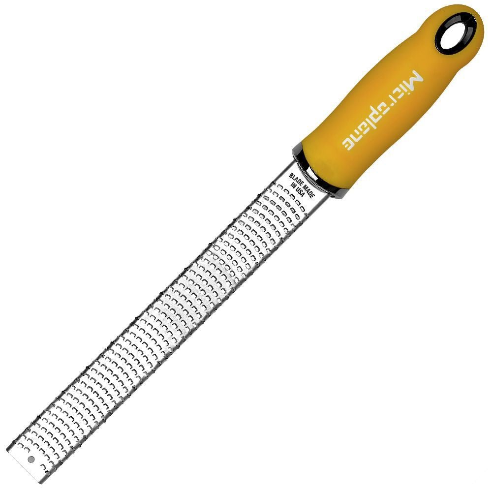 Microplane Premium Zester - Reibe, Senfgelb - grillstir.comMicroplane Premium Zester - Reibe, SenfgelbMicroplanegrillstir.com46623