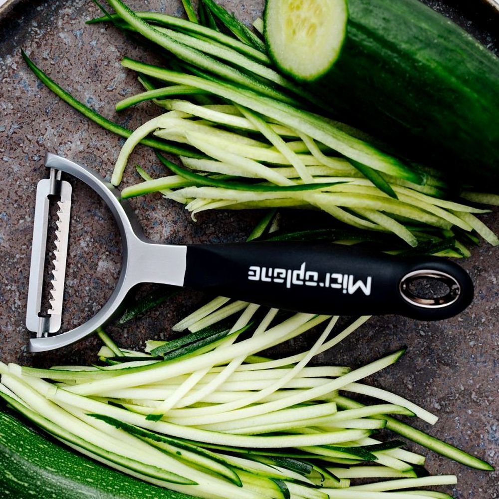 Microplane Profi Y Schäler Julienne Klinge - grillstir.comMicroplane Profi Y Schäler Julienne KlingeMicroplanegrillstir.com48083