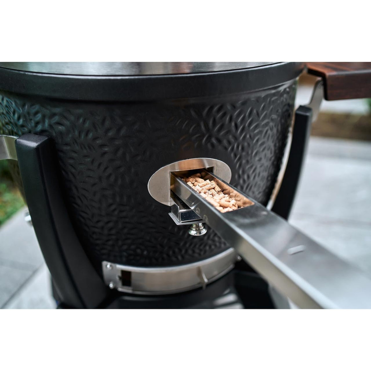 Monolith Avantgarde LeChef - grillstir.comMonolith Avantgarde LeChefMonolithgrillstir.com3010304260444584467