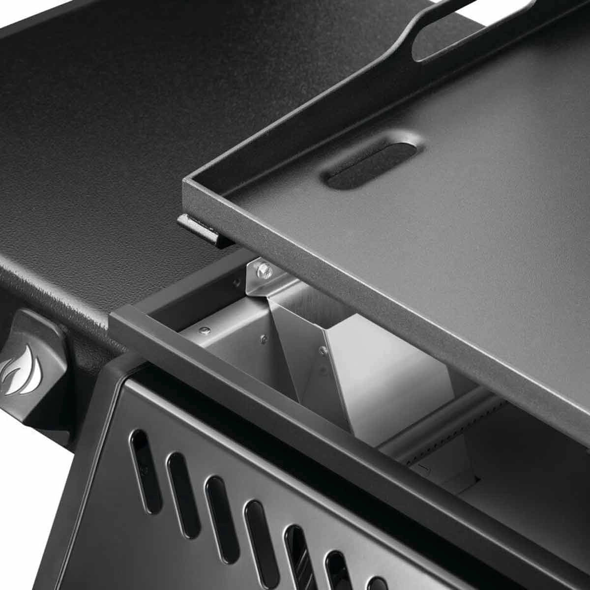 Napoleon Freestyle 24 Inch Plancha Griddle Schwarz - grillstir.comNapoleon Freestyle 24 Inch Plancha Griddle SchwarzPlanchagrillNapoleongrillstir.com
