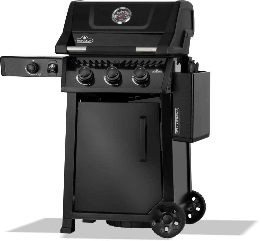 Napoleon Freestyle 365, 3 Hauptbrenner Seitenbrenner und Tür, schwarz | 2026 - grillstir.comNapoleon Freestyle 365, 3 Hauptbrenner Seitenbrenner und Tür, schwarz | 2026GrillNapoleongrillstir.com