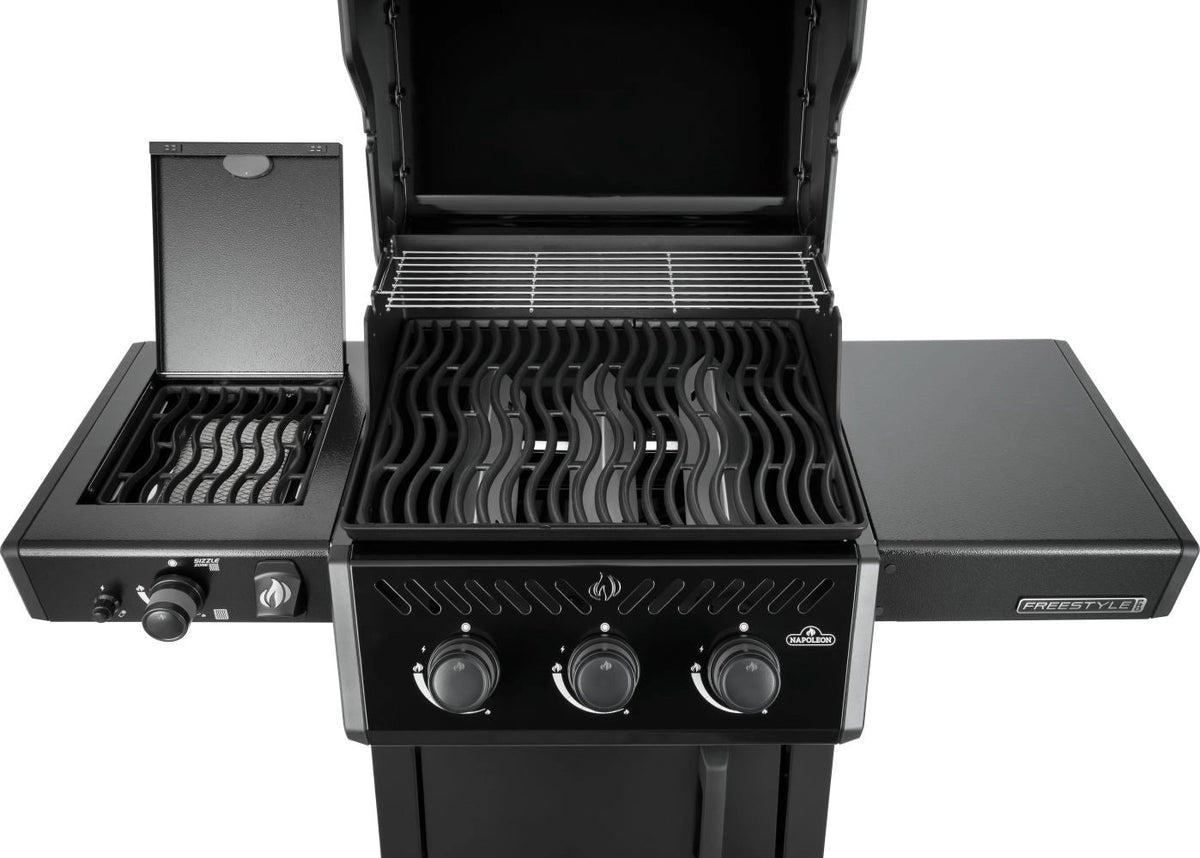 Napoleon Freestyle PRO 365, 3 Hauptbrenner, SIZZLE ZONE und Tür, schwarz | 2026 - grillstir.comNapoleon Freestyle PRO 365, 3 Hauptbrenner, SIZZLE ZONE und Tür, schwarz | 2026GrillNapoleongrillstir.com