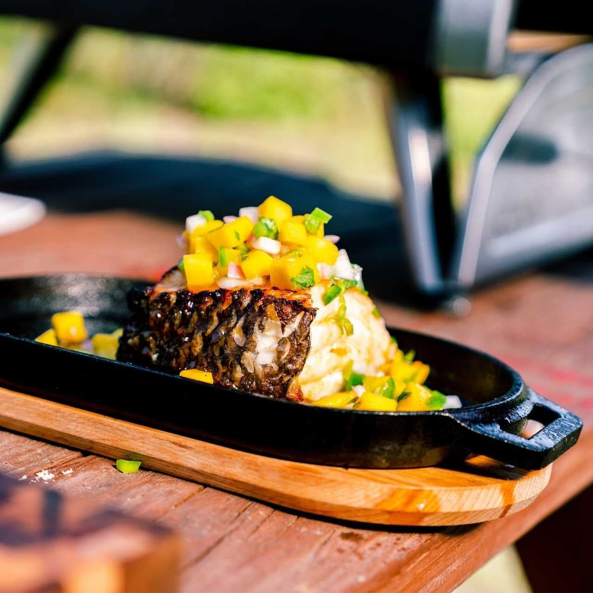 Ooni Gusseisenpfanne - Sizzler - grillstir.comOoni Gusseisenpfanne - SizzlerOonigrillstir.comUU - P08C005060568342023