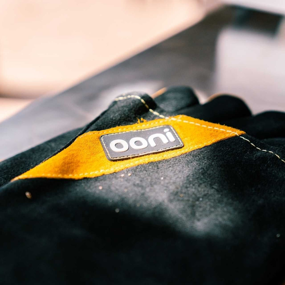Ooni Hitzebeständige Handschuhe - grillstir.comOoni Hitzebeständige HandschuheOonigrillstir.comUU - P1AE005060568348209