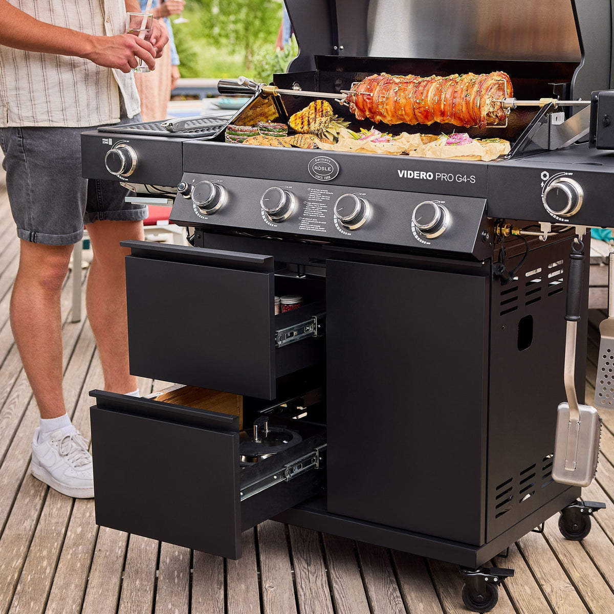 Rösle Videro Pro G4 - S Vario+ 50mbar - grillstir.comRösle Videro Pro G4 - S Vario+ 50mbarRöslegrillstir.com255714004293255716