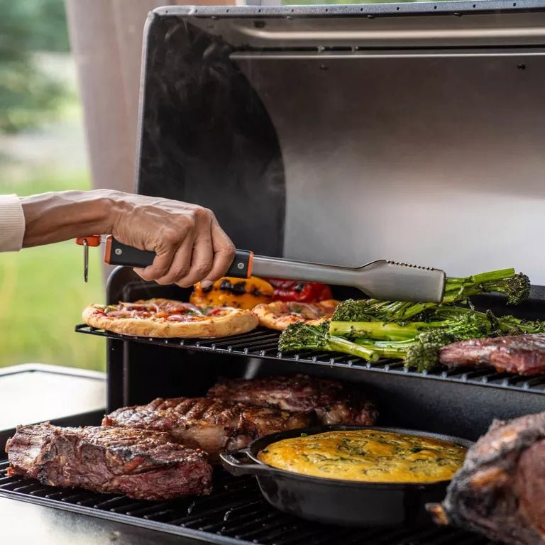 Traeger Grillzange - grillstir.comTraeger GrillzangeTraegergrillstir.com