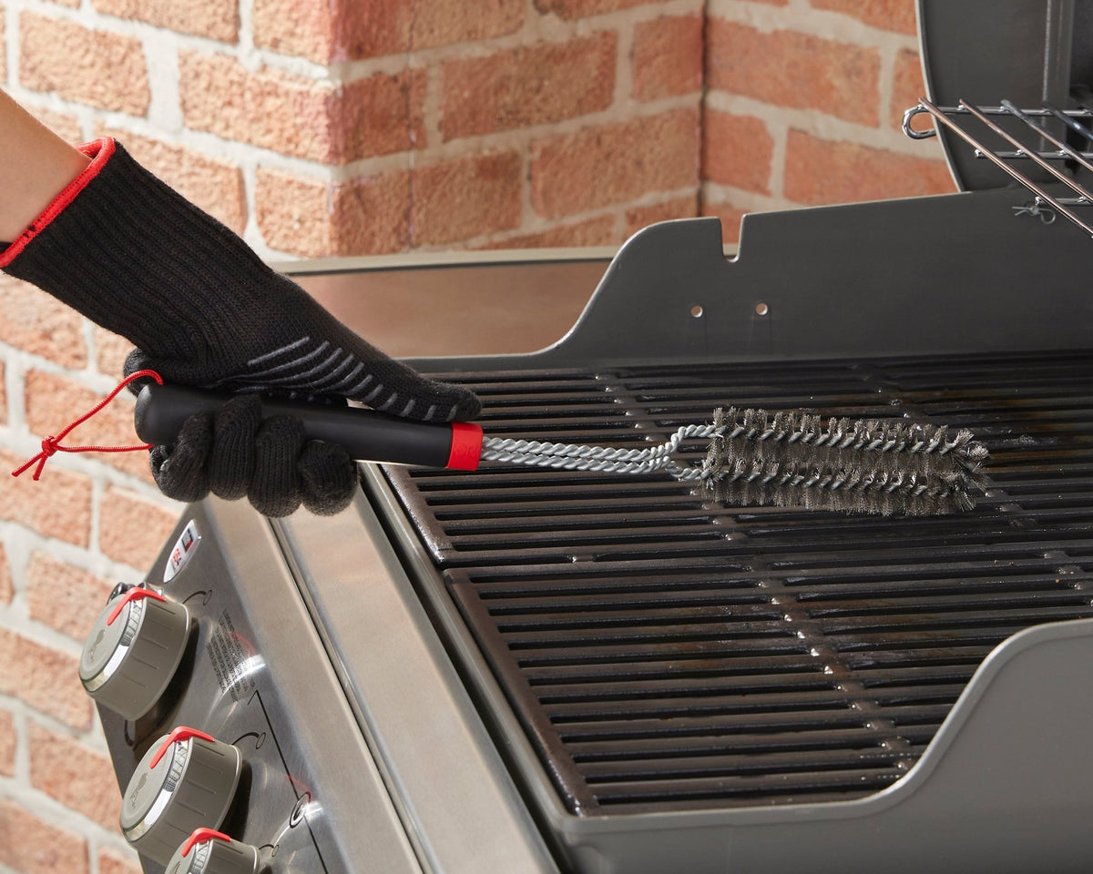Einen verkrusteten Gasgrill reinigen: So klappt’s! - grillstir.com