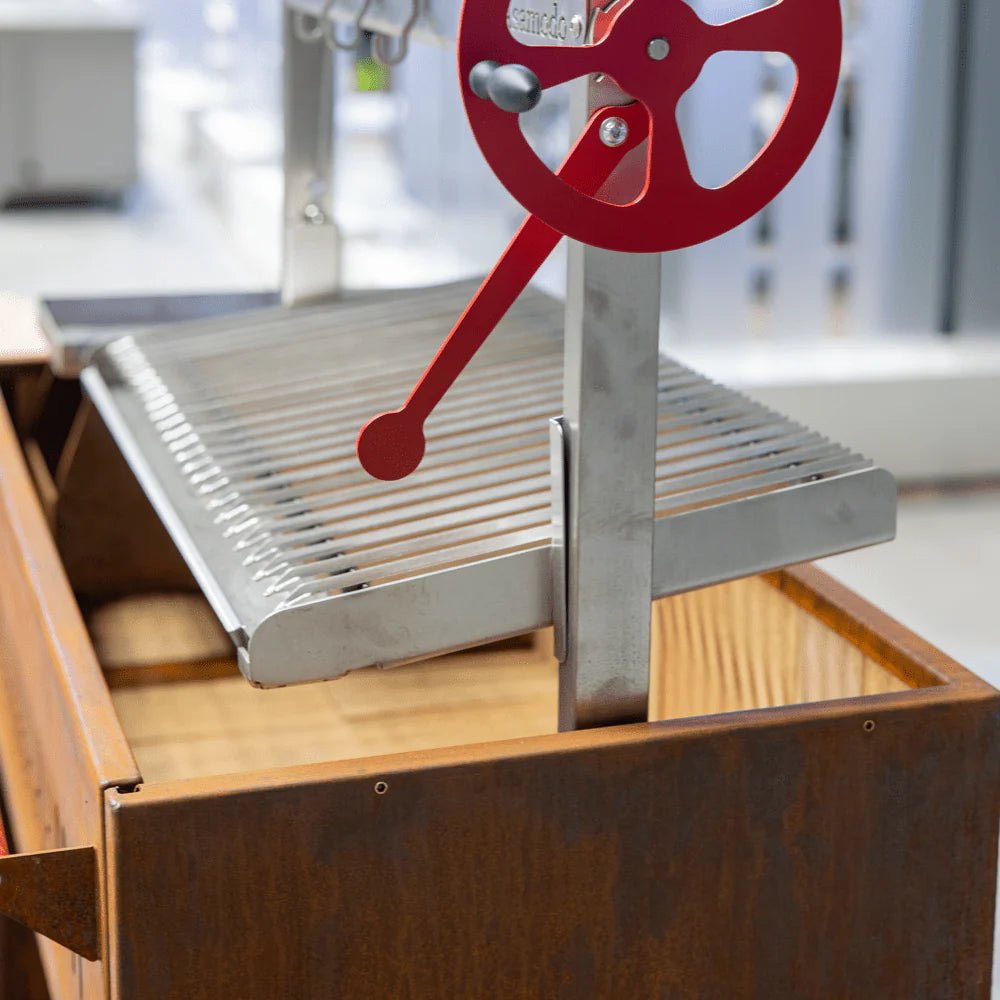 Asamodo Brasa Corten - Argentinischer Asado Holzkohlegrill - grillstir.comAsamodo Brasa Corten - Argentinischer Asado HolzkohlegrillGrillAsamodogrillstir.com