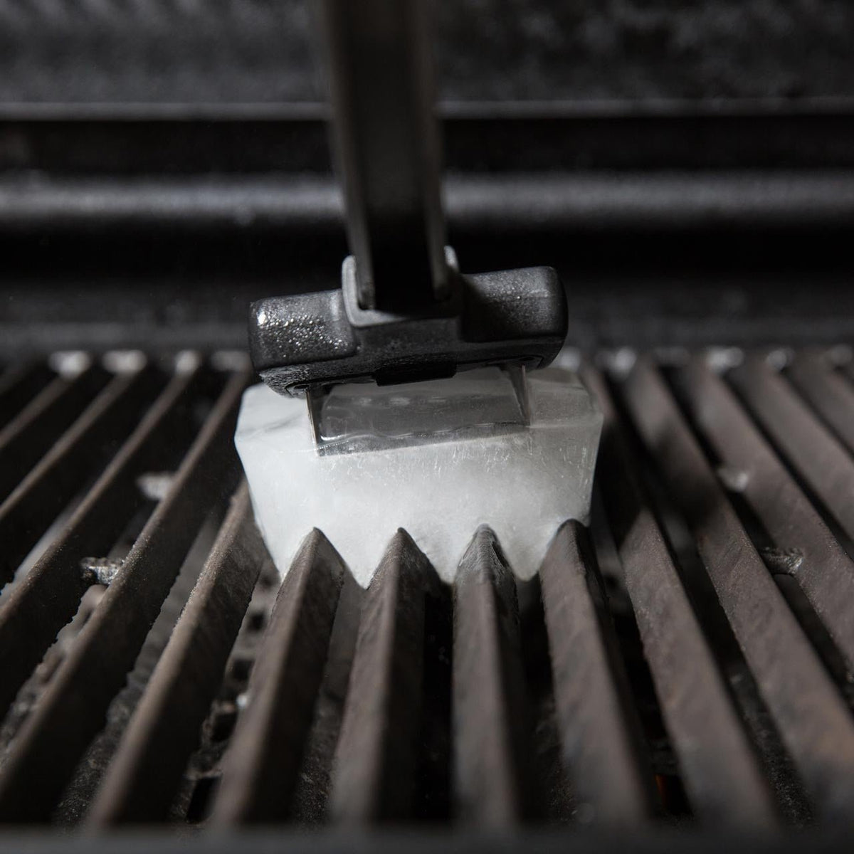 Broil King Grillbürste, Eis - grillstir.comBroil King Grillbürste, EisBroil Kinggrillstir.com656790060162656798
