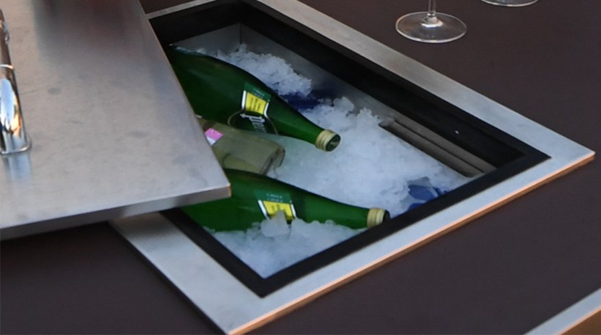 Bull Kühlbox, Built - In - grillstir.comBull Kühlbox, Built - InBullgrillstir.comBU00002