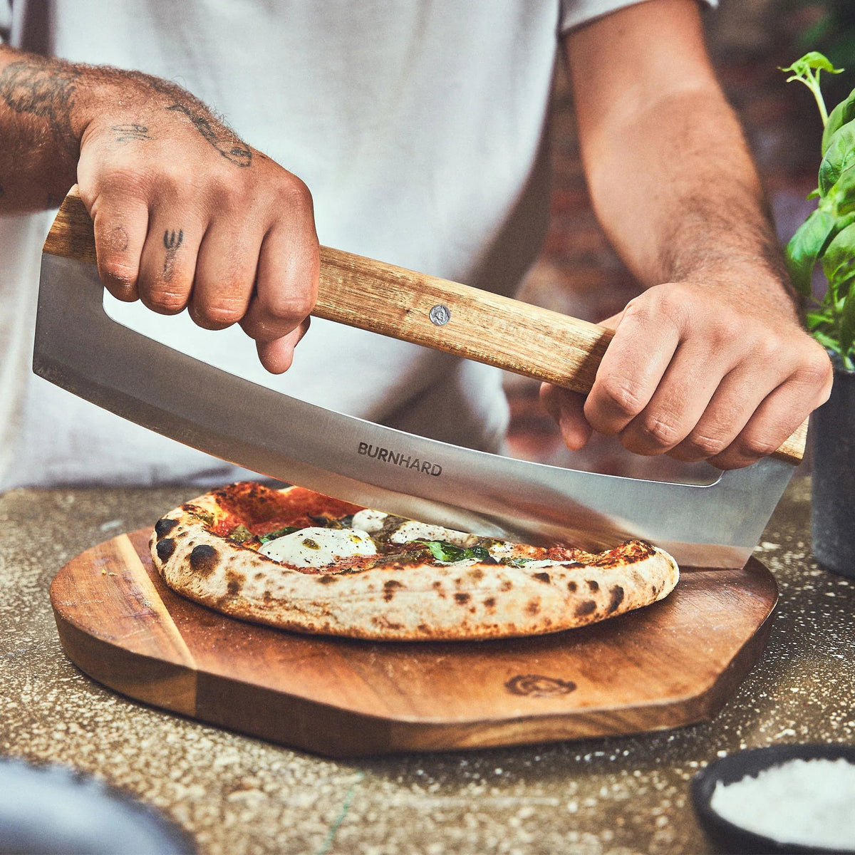 Burnhard Pizza - Wiegemesser - grillstir.comBurnhard Pizza - WiegemesserBurnhardgrillstir.com