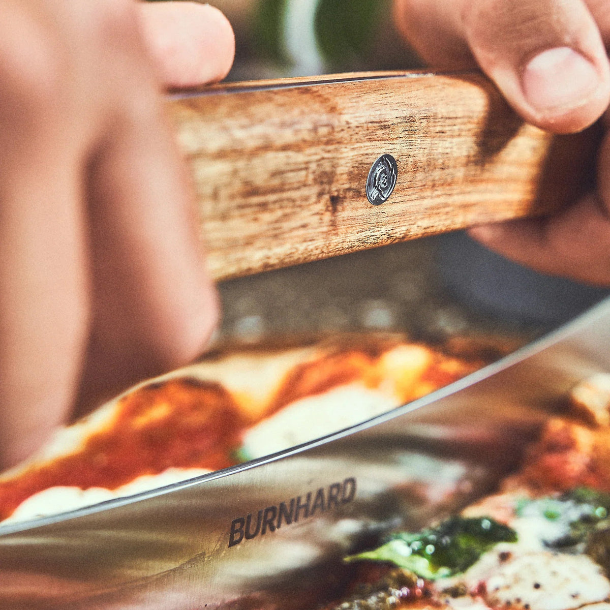 Burnhard Pizza - Wiegemesser - grillstir.comBurnhard Pizza - WiegemesserBurnhardgrillstir.com