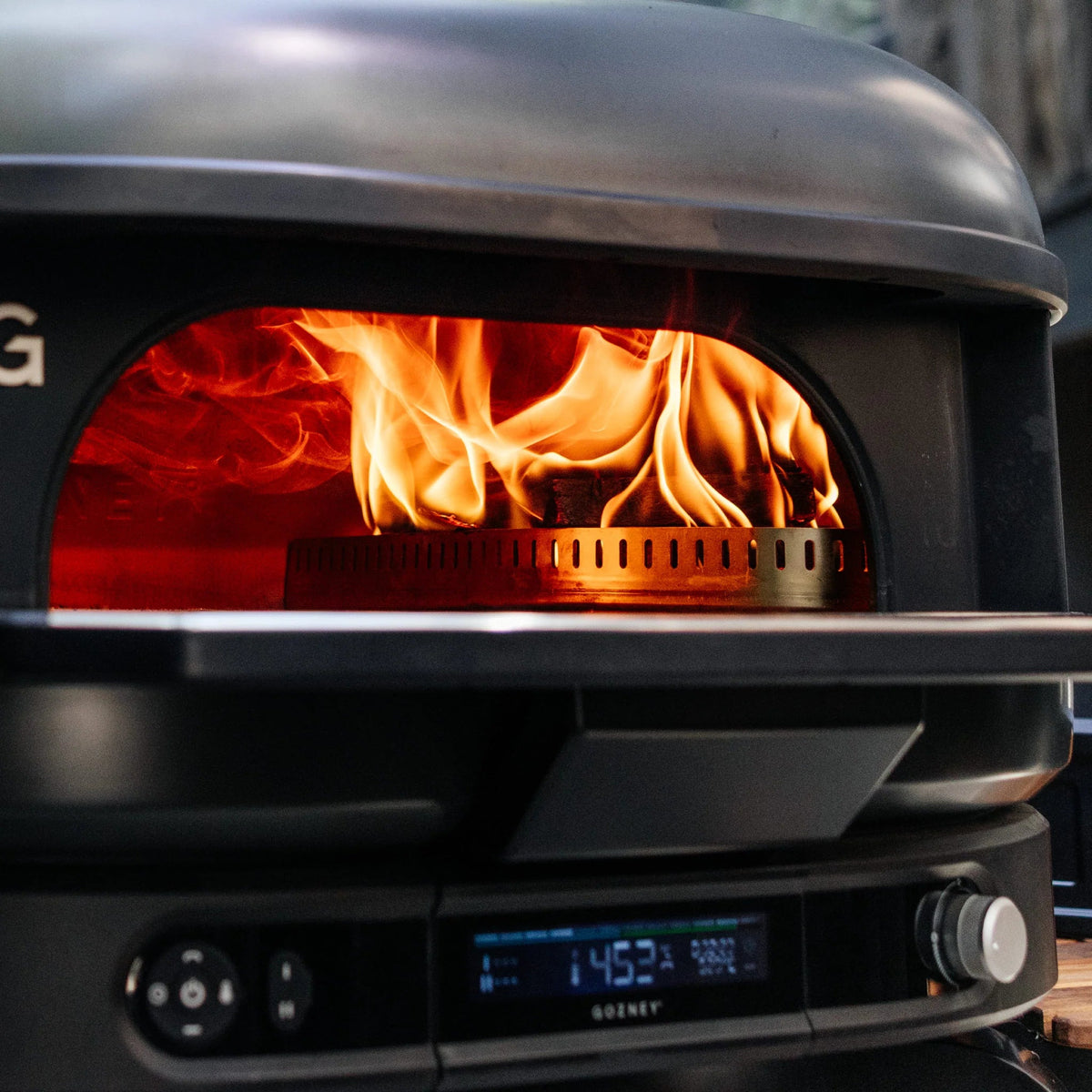 Gozney Dome Gen 2.0 Dual Fuel Pizzaofen - Off Black - grillstir.comGozney Dome Gen 2.0 Dual Fuel Pizzaofen - Off BlackPizzaofenGozneygrillstir.com