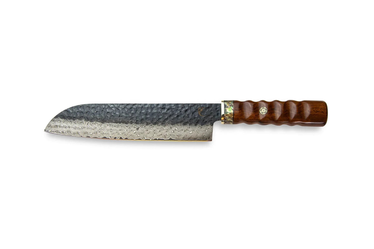Heritage Santoku mit Griff aus Wüsteneisenholz - grillstir.comHeritage Santoku mit Griff aus WüsteneisenholzMesserBABOSSAgrillstir.com