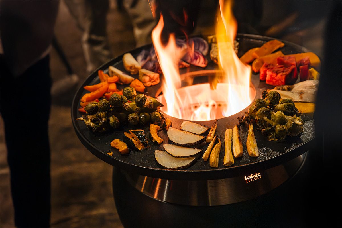 Höfats MOON 45 Plancha - grillstir.comHöfats MOON 45 PlanchaHöfatsgrillstir.com