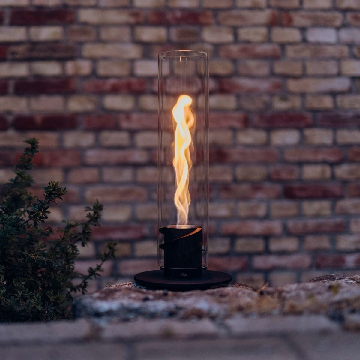 Höfats Spin 1200 Tischfeuer schwarz - grillstir.comHöfats Spin 1200 Tischfeuer schwarzHöfatsgrillstir.comH007004064251007009