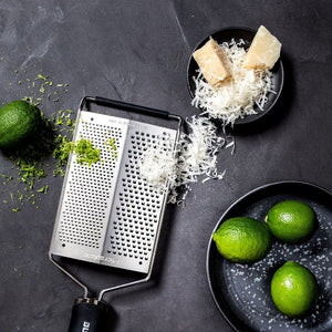 Microplane Doppelreibe, Schwarz, Gourmet Serie - grillstir.comMicroplane Doppelreibe, Schwarz, Gourmet SerieMicroplanegrillstir.com45022