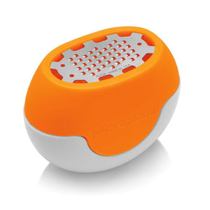 Microplane Flexi Zesti, Orange - grillstir.comMicroplane Flexi Zesti, OrangeMicroplanegrillstir.com34830