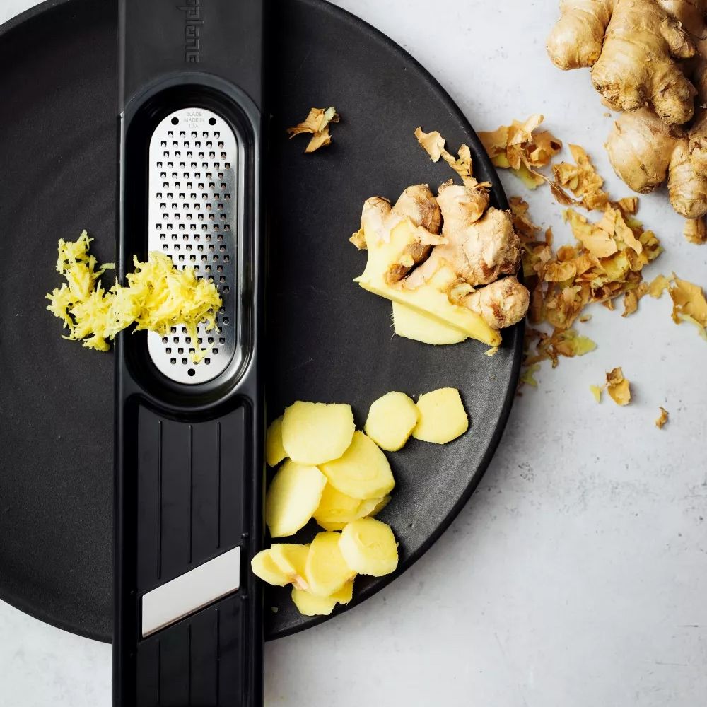 Microplane Ingwer - Reibe, 3in1 Schwarz - grillstir.comMicroplane Ingwer - Reibe, 3in1 SchwarzMicroplanegrillstir.com48010