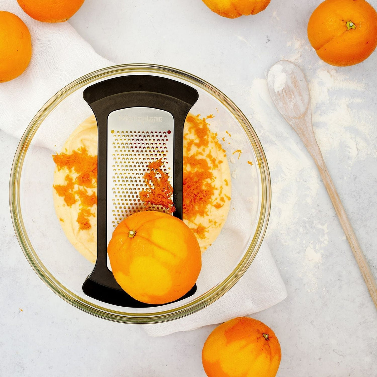 Microplane Schüsselreibe Fein - grillstir.comMicroplane Schüsselreibe FeinMicroplanegrillstir.com41004E
