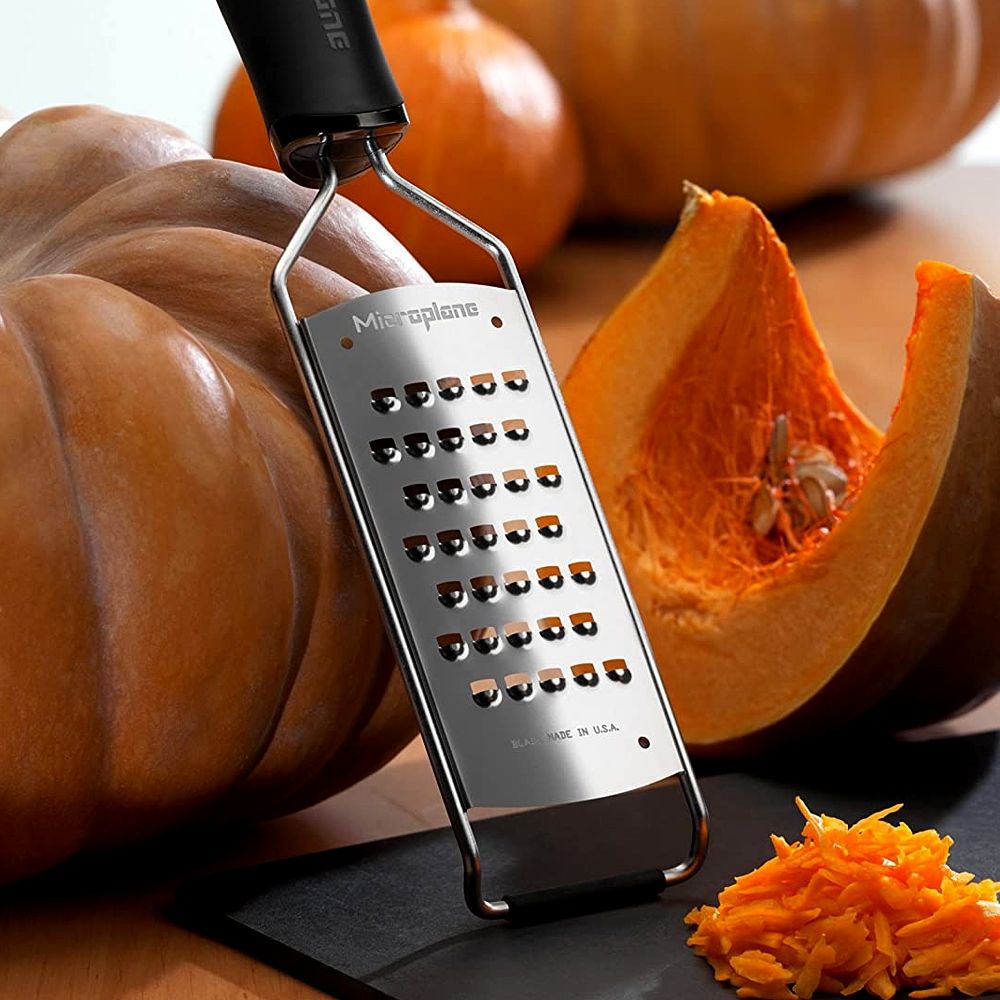 Microplane Sehr Grob, Schwarz Gourmet Serie - grillstir.comMicroplane Sehr Grob, Schwarz Gourmet SerieMicroplanegrillstir.com45008