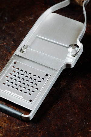 Microplane Trüffel - Profi 2in1 - Hobel & Reibe - grillstir.comMicroplane Trüffel - Profi 2in1 - Hobel & ReibeMicroplanegrillstir.com43313