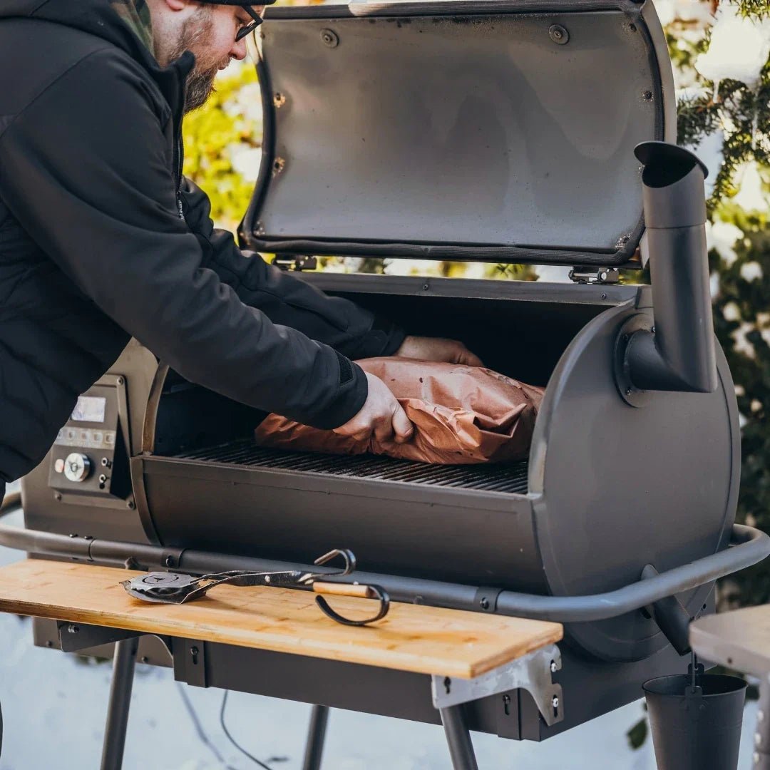 Moesta Butcherpaper 10m x 60cm - Rolle - verpackt im Karton mit Abreißkante - grillstir.comMoesta Butcherpaper 10m x 60cm - Rolle - verpackt im Karton mit AbreißkanteMoestagrillstir.com