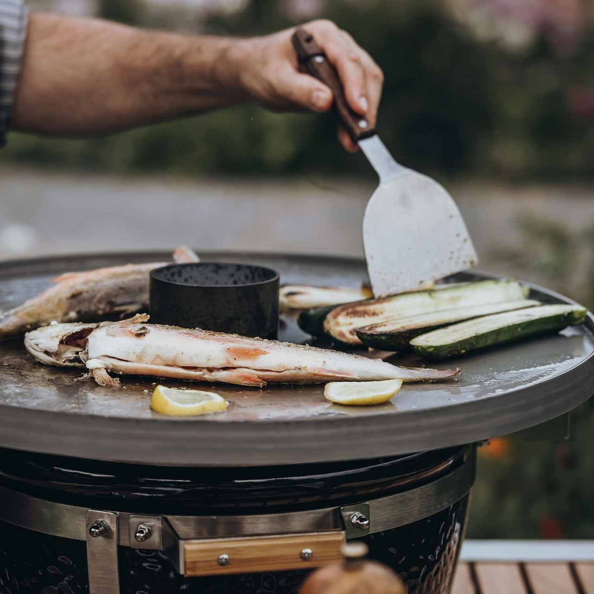 Monolith Feuerplatte, Icon/Junior - grillstir.comMonolith Feuerplatte, Icon/JuniorMonolithgrillstir.com102021 - m4260444582692