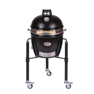 Monolith Junior Pro Serie 2.0 – BLACK mit Gestell - grillstir.comMonolith Junior Pro Serie 2.0 – BLACK mit GestellMonolithgrillstir.com121021 - BLACKM4260444583453