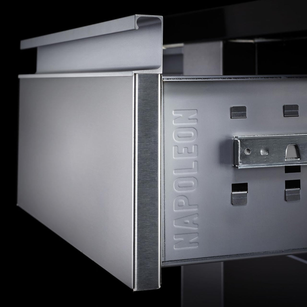 Napoleon Einbau - Schrank mit zwei Schubladen (46 x 61 cm) - grillstir.comNapoleon Einbau - Schrank mit zwei Schubladen (46 x 61 cm)Napoleongrillstir.comBI - 1824 - 2DR0629162131652