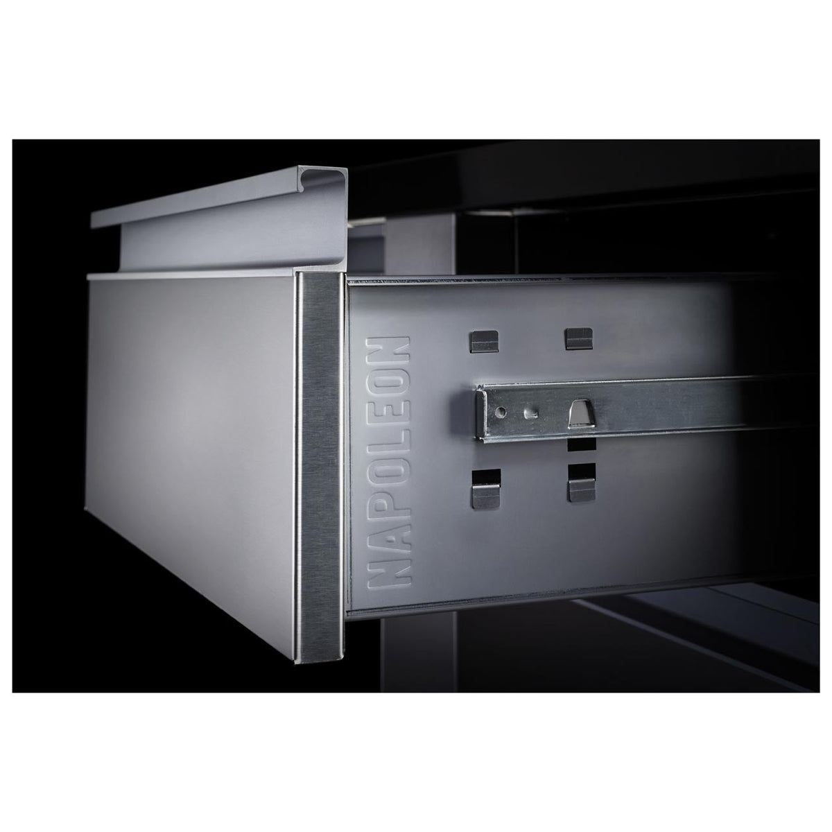 Napoleon Einbau - Türe & 2er Schubladen - Kombination (107 x 61 cm) - grillstir.comNapoleon Einbau - Türe & 2er Schubladen - Kombination (107 x 61 cm)Napoleongrillstir.comBI - 4224 - 1D2DR0629162131690