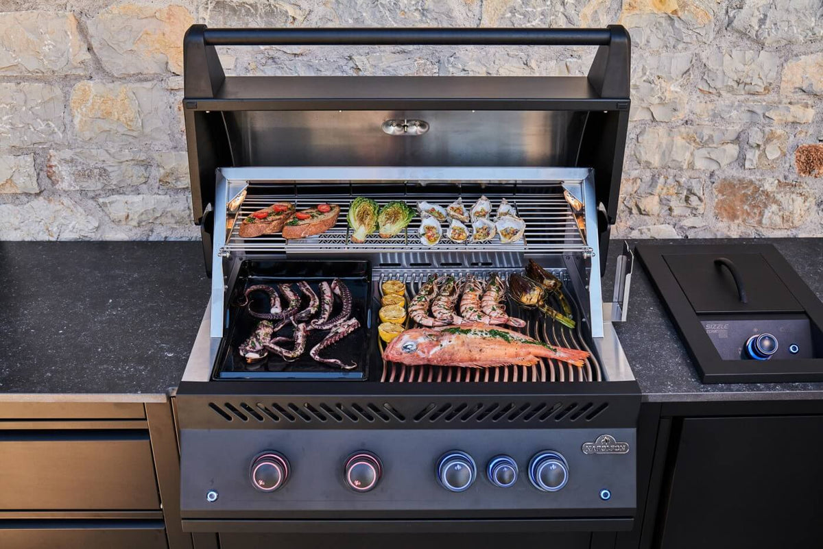 Napoleon OASIS 105 Outdoor - Küche mit 32 - Zoll - Einbaugrill der 700er - Serie - grillstir.comNapoleon OASIS 105 Outdoor - Küche mit 32 - Zoll - Einbaugrill der 700er - SerieNapoleongrillstir.com