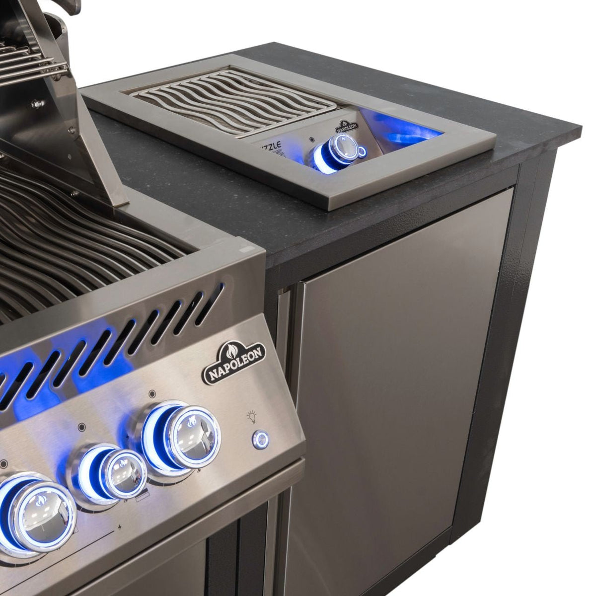 Napoleon Oasis Compact 700 - Series 32" mit Einbau Sizzle Zone - grillstir.comNapoleon Oasis Compact 700 - Series 32" mit Einbau Sizzle ZoneNapoleongrillstir.comODK105 - BIG32P - DE0629162148315
