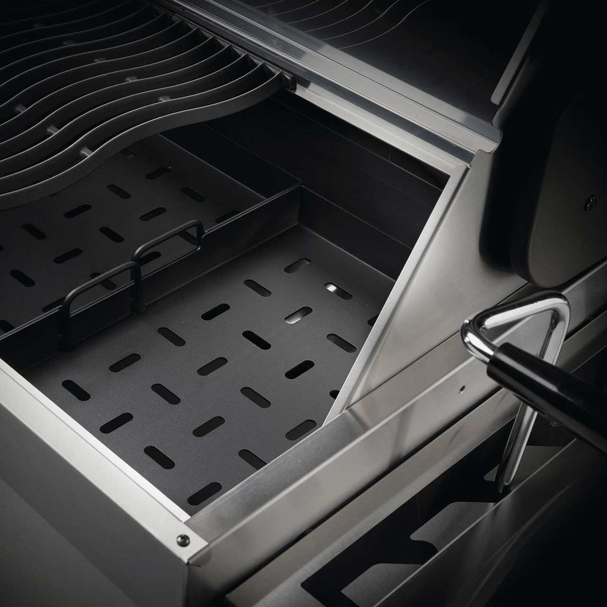 Napoleon PRO 605 Holzkohlegrill, Edelstahl - grillstir.comNapoleon PRO 605 Holzkohlegrill, EdelstahlNapoleongrillstir.comPRO605CSS0629162117861