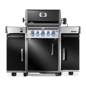 Napoleon Rogue PRO - S 425 mit Gußrosten, Schwarz, inkl. Drehspieß und Seitenschränken - grillstir.comNapoleon Rogue PRO - S 425 mit Gußrosten, Schwarz, inkl. Drehspieß und SeitenschränkenGrillbundleNapoleongrillstir.com