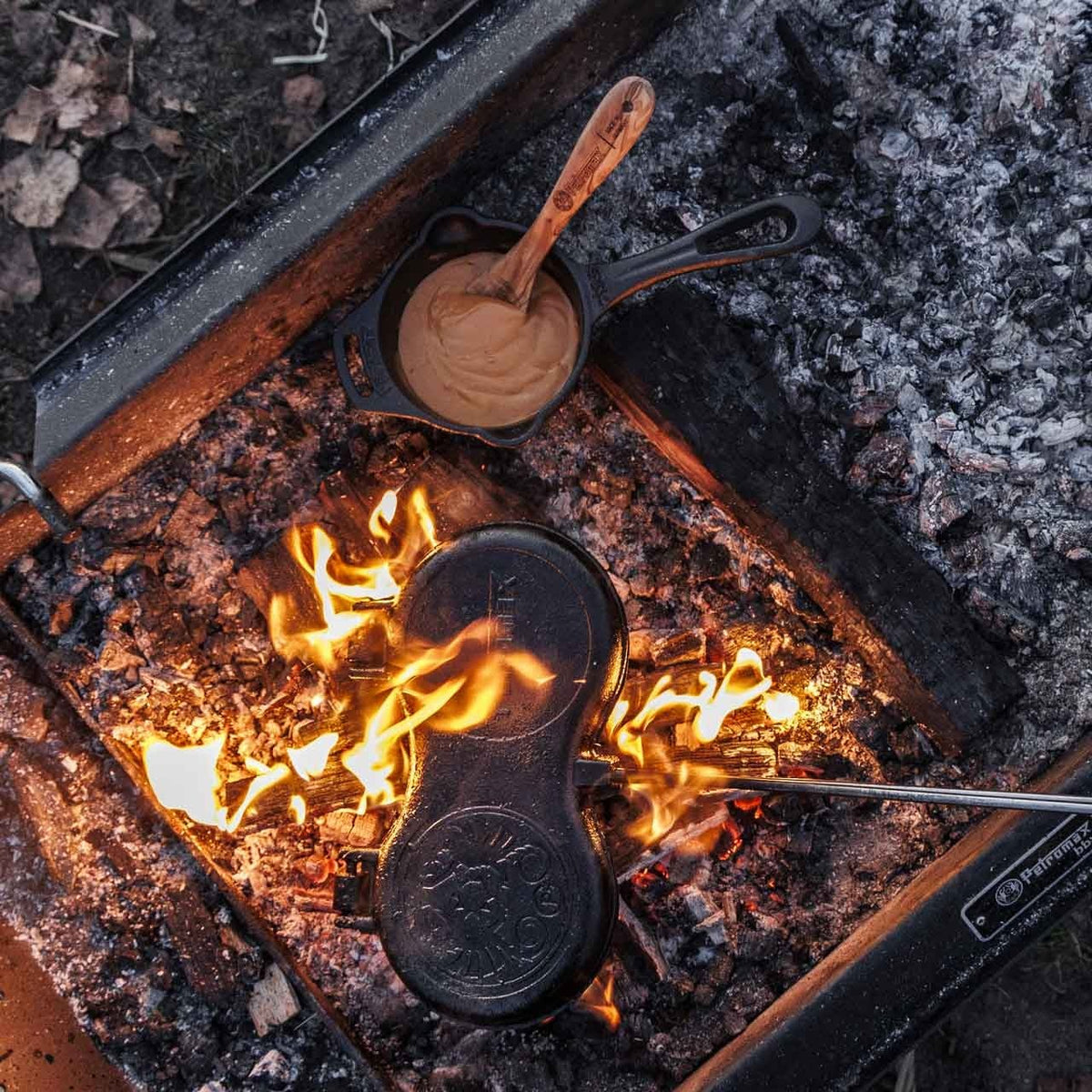 Petromax Brennbock, transportable Lagerfeuer - & Kochstelle - grillstir.comPetromax Brennbock, transportable Lagerfeuer - & KochstellePetromaxgrillstir.combbx4250435730911