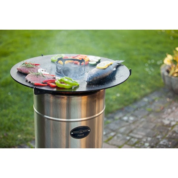 Petromax Feuerhand Pyron Plate (Grillplatte) - grillstir.comPetromax Feuerhand Pyron Plate (Grillplatte)Petromaxgrillstir.compypla4250435730720