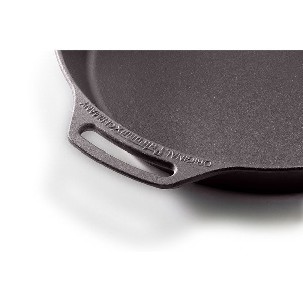Petromax Feuerpfanne fp30 mit Stiel - grillstir.comPetromax Feuerpfanne fp30 mit StielPetromaxgrillstir.comptfp30 - t4250435700167