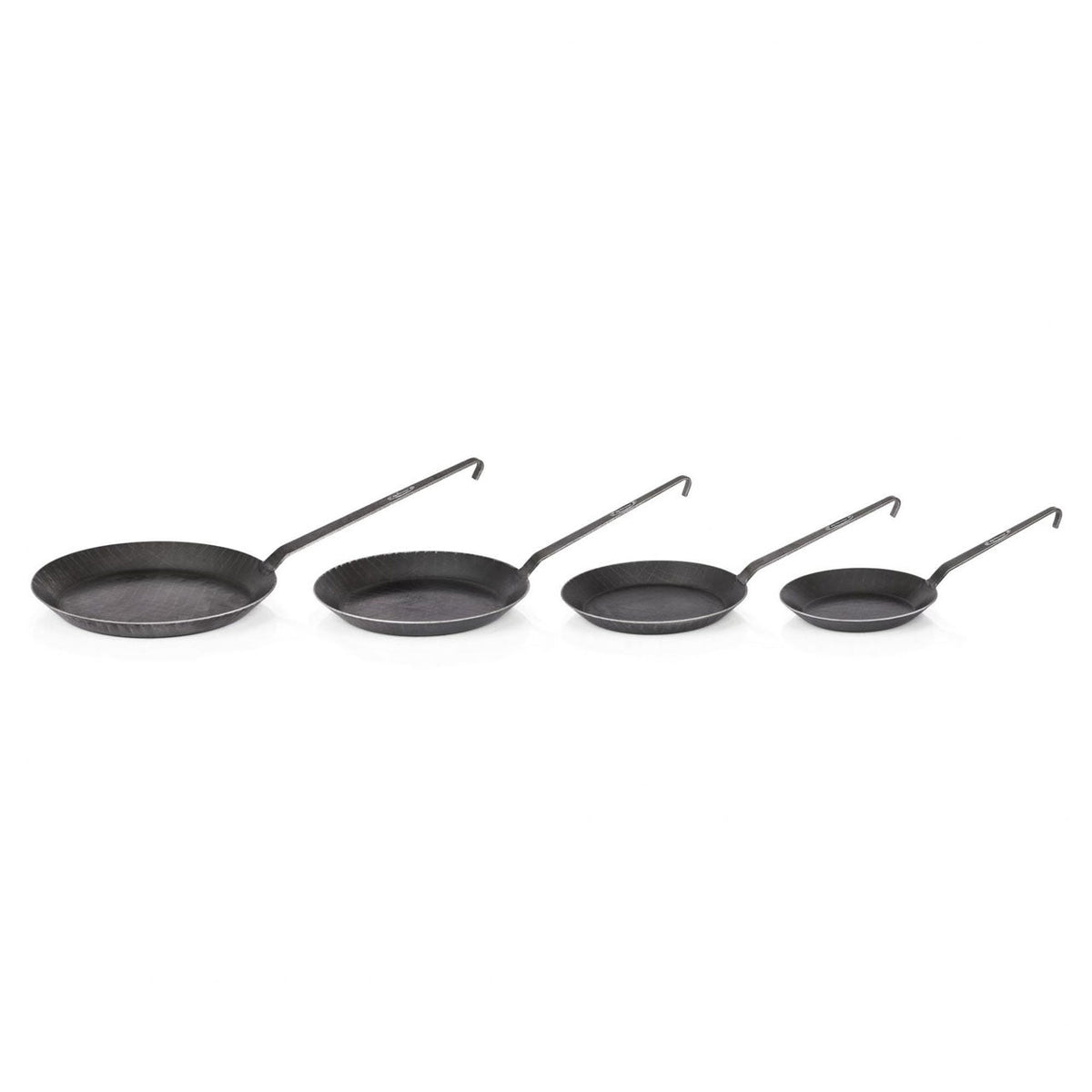 Petromax schmiedeeiserne Pfanne sp20 - grillstir.comPetromax schmiedeeiserne Pfanne sp20Petromaxgrillstir.comptsp204250435707180