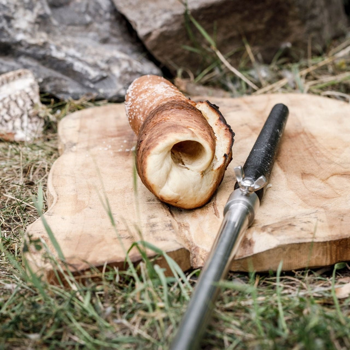 Petromax Stockbrot Spieß - grillstir.comPetromax Stockbrot SpießPetromaxgrillstir.comsts704250435700761