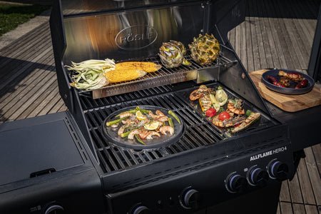 Rösle BBQ Station AllFlame Hero 4 Brenner Gasgrill – 50mbar - grillstir.comRösle BBQ Station AllFlame Hero 4 Brenner Gasgrill – 50mbarGrillRöslegrillstir.com